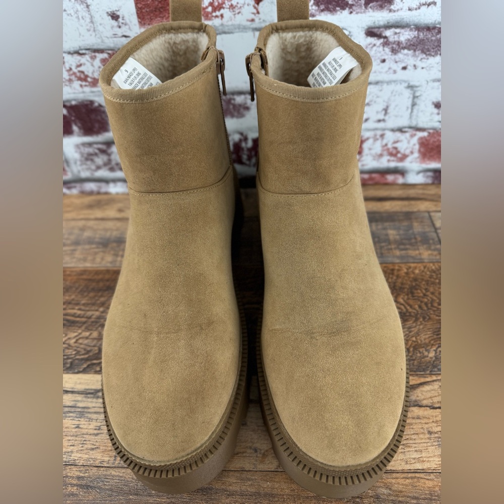 Universal Thread Women's Faux Fur Lining, Side Zipper, Chunky Heel Boots, Size 9 - Picture 4 of 15